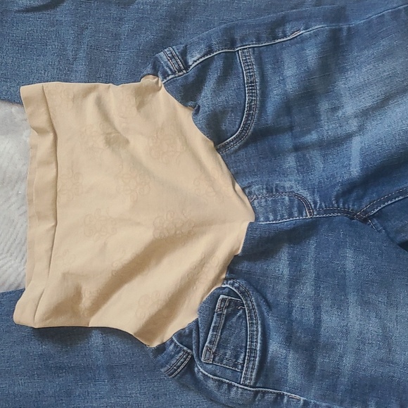 Jessica Simpson Petite Maternity Skinny Jeans - Picture 2 of 5